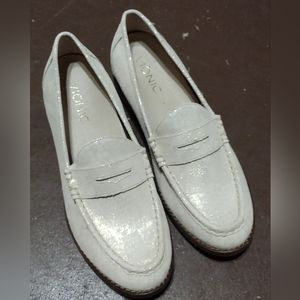 Vionic Flats